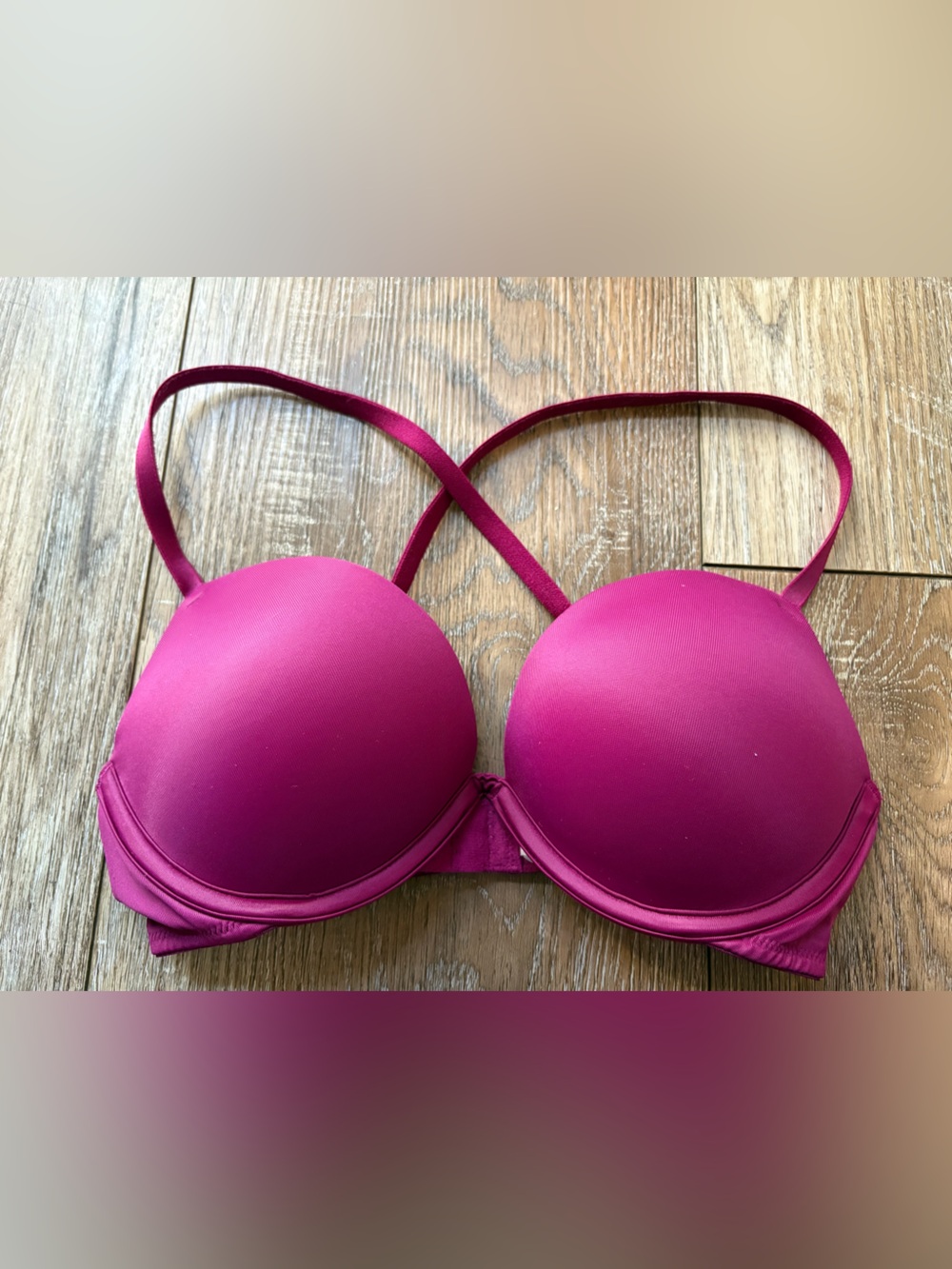 Victoria's Secret Smooth Molded Bra - Fuchsia extra pushup 32B